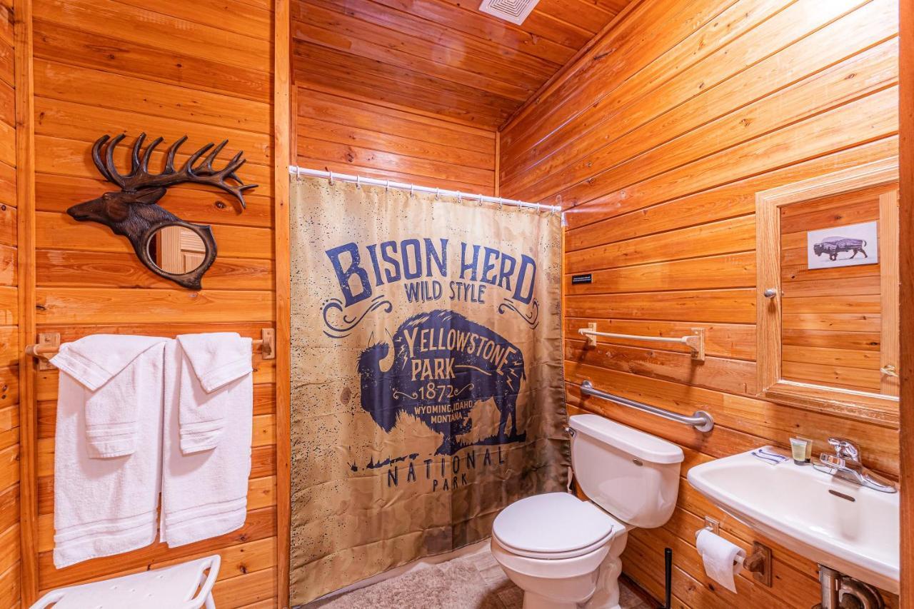 Cabin #4 The Wolves Den - Pet Friendly- Sleeps 6 - Playground & Game Room Payson Eksteriør billede