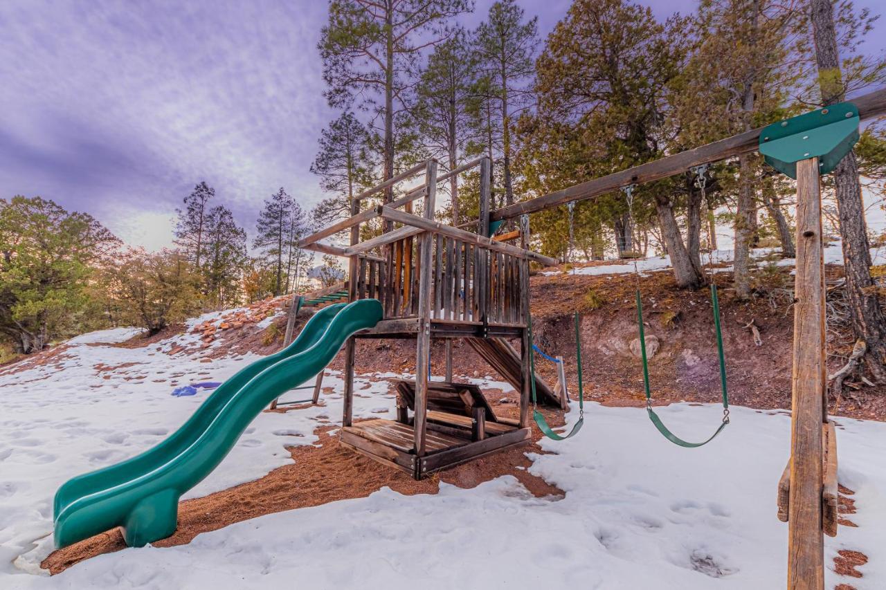 Cabin #4 The Wolves Den - Pet Friendly- Sleeps 6 - Playground & Game Room Payson Eksteriør billede