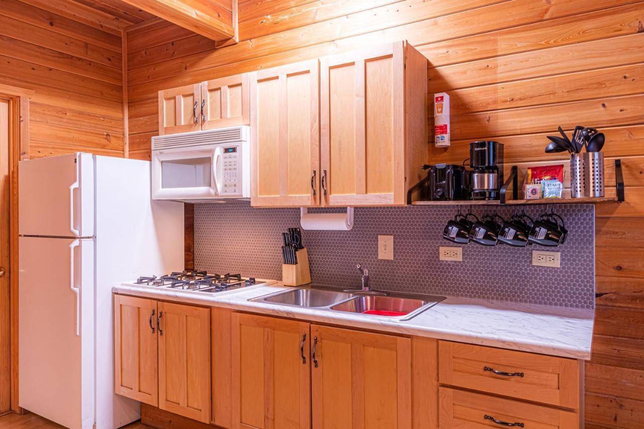 Cabin #4 The Wolves Den - Pet Friendly- Sleeps 6 - Playground & Game Room Payson Eksteriør billede