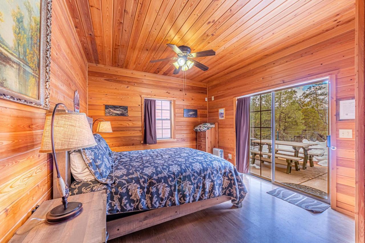 Cabin #4 The Wolves Den - Pet Friendly- Sleeps 6 - Playground & Game Room Payson Eksteriør billede